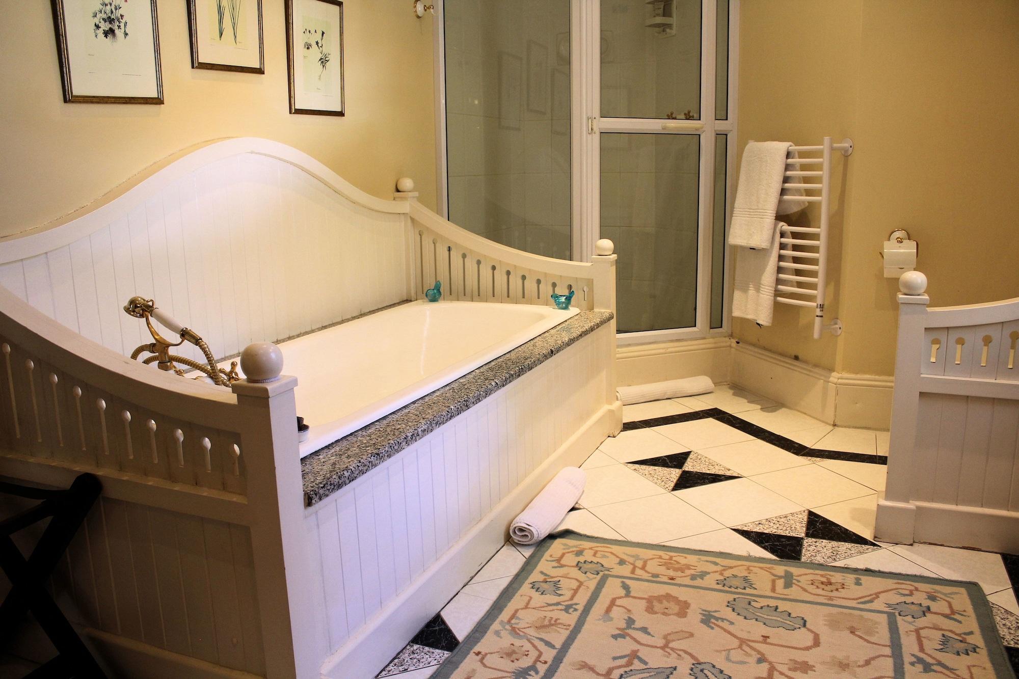 Hacklewood Hill Country House Порт Елизабет Екстериор снимка